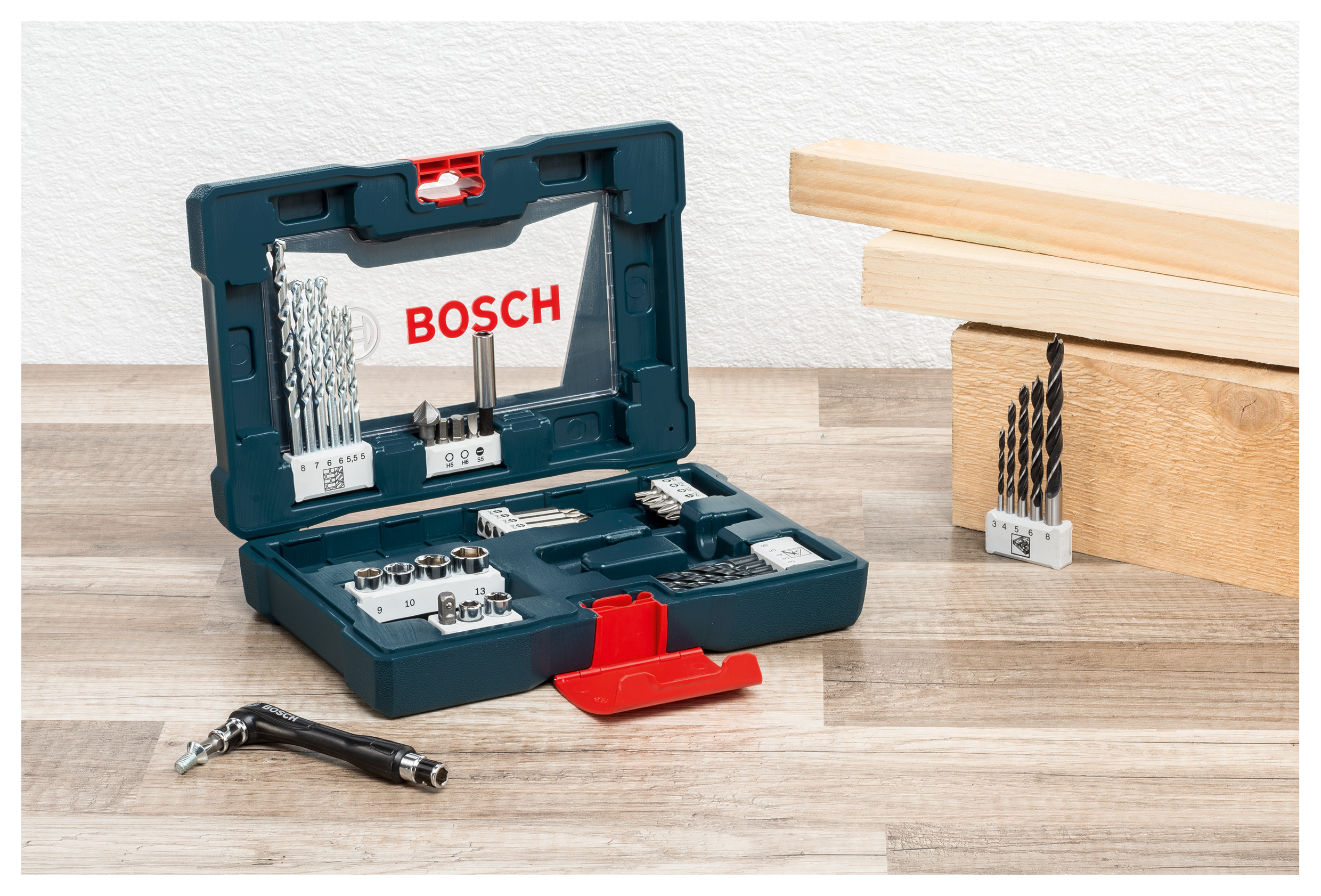 JOGO PARA FIXAR E APARAFUSAR COM 41 PECAS V-LINE BOSCH